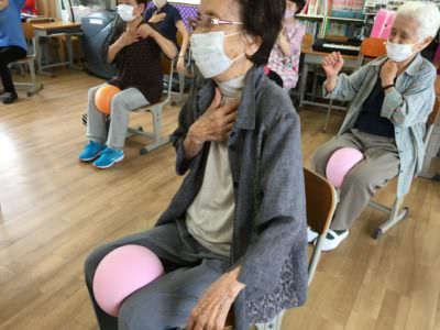 キラキラわかばの会　7月14日　丸岡先生　今日もノリノリ