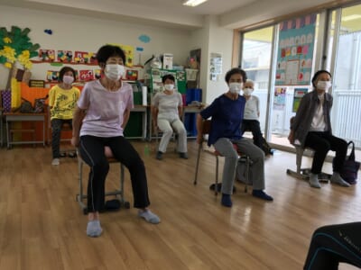 8月23日　キラキラ　わかばの会　健幸体操　（丸岡先生）・アカペラで歌おう