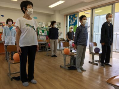 キラキラわかばの会　9月20日　丸岡先生 、さつき先生と一緒に歌おう①